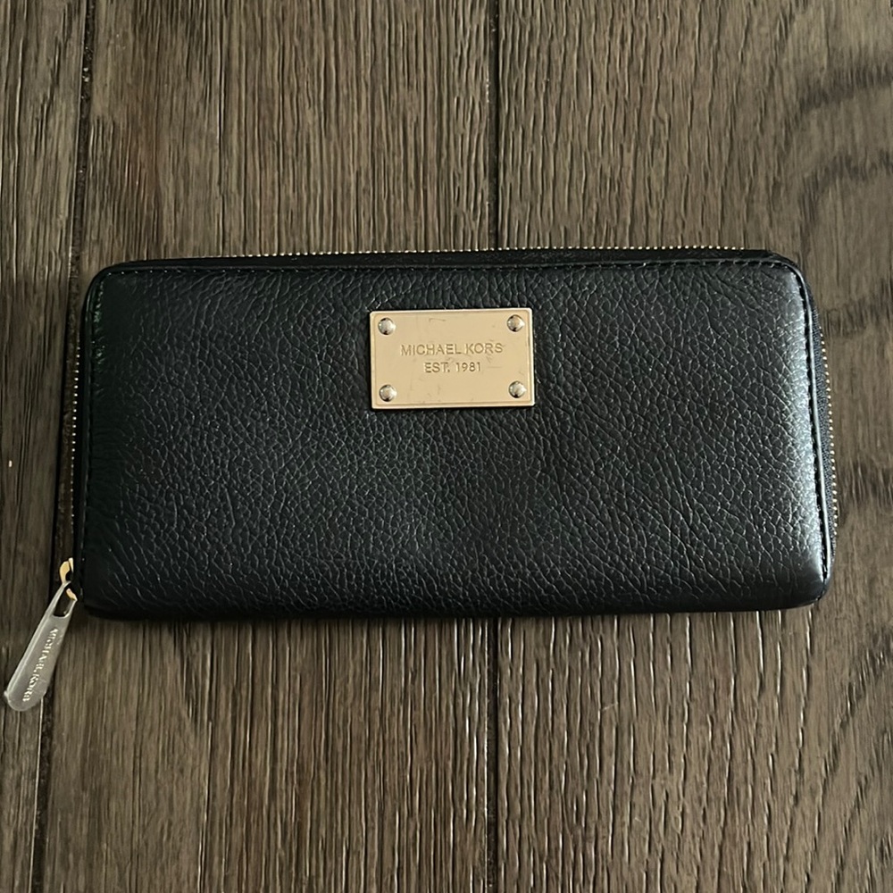 Michael Kors black leather wallet